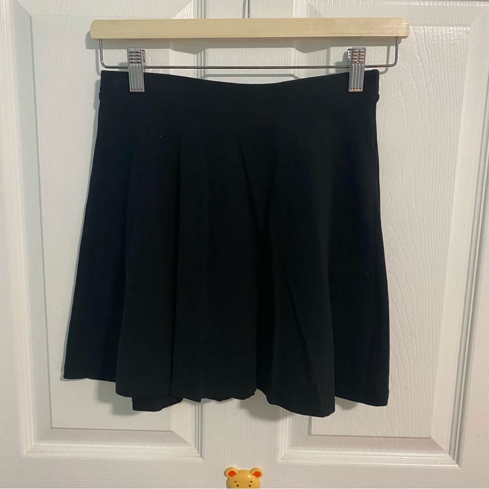 Forever 21 - Black skater skirt